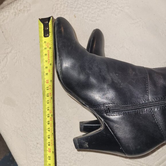 Naturalizer 5N Black Leather Heeled Boots - Picture 13 of 16